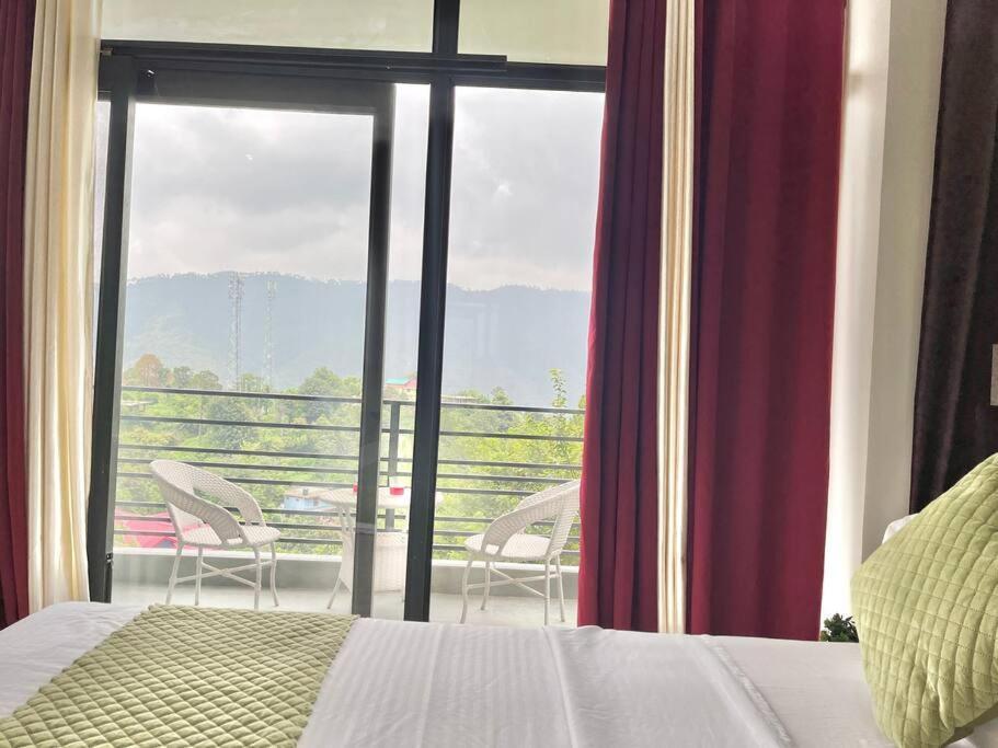 Host Jatin Kasauli Crest 7O1827O7O3 Apartment Exterior photo