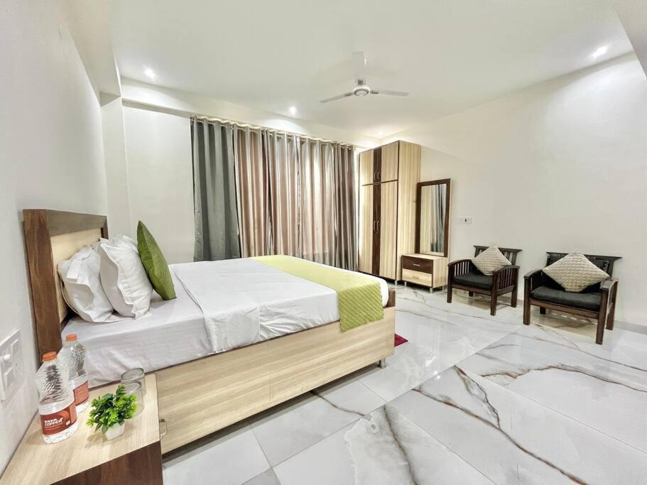 Host Jatin Kasauli Crest 7O1827O7O3 Apartment Exterior photo